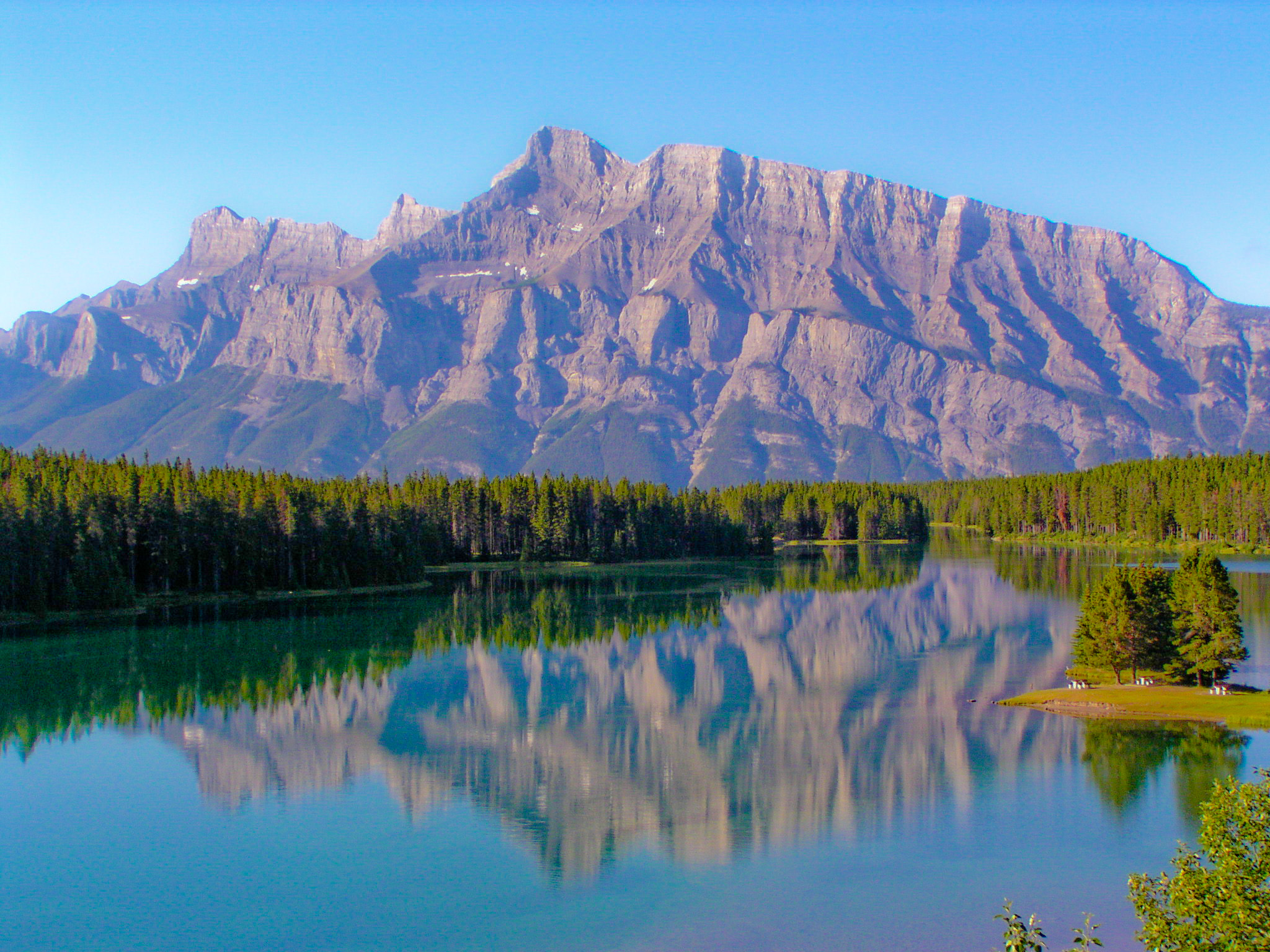 A Week in Banff - FOREVER TOURING